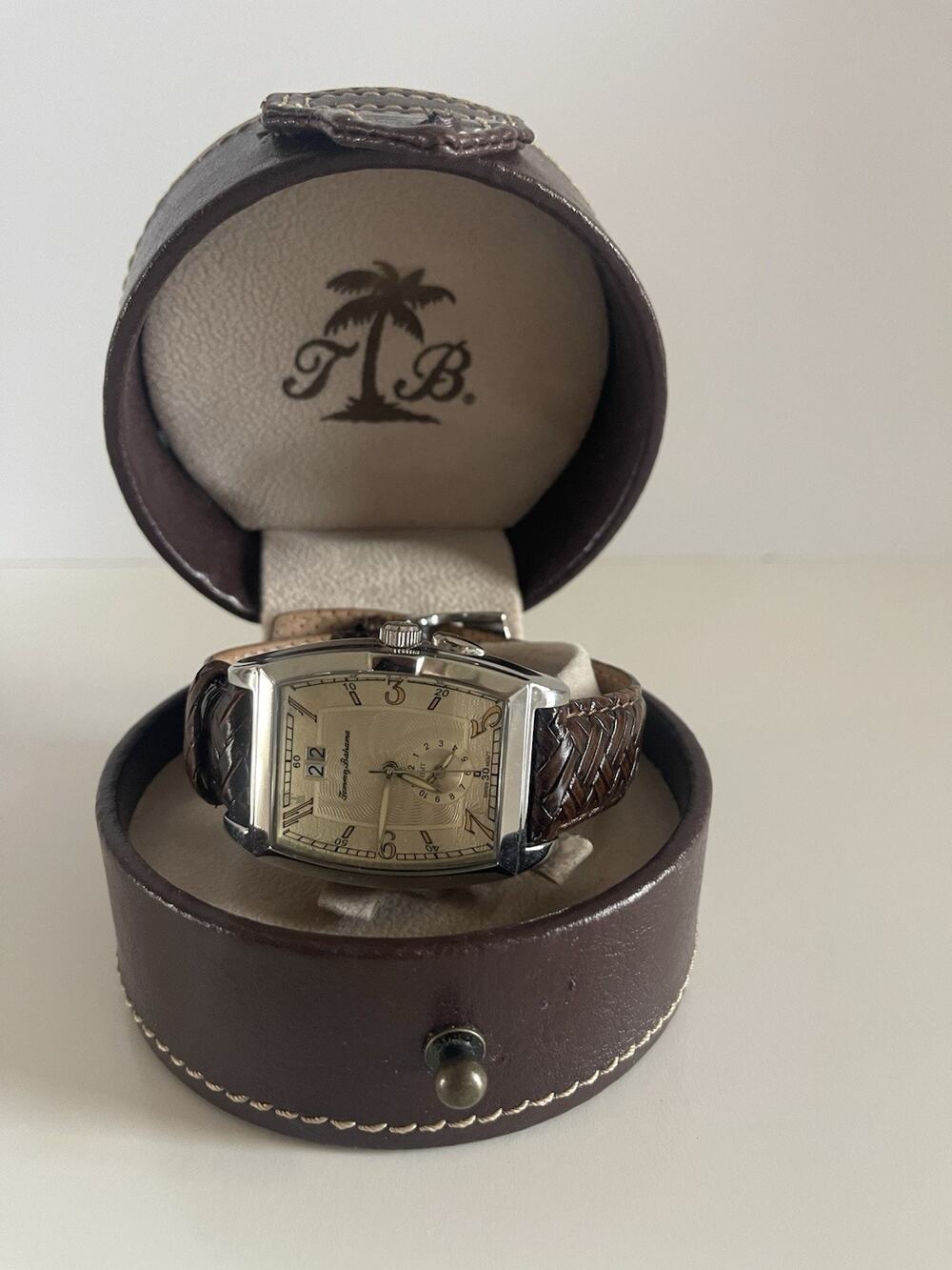 Tommy Bahama TB1086 U54 Traveler Men’s Swiss Quartz Watch Dual Time GMT Box